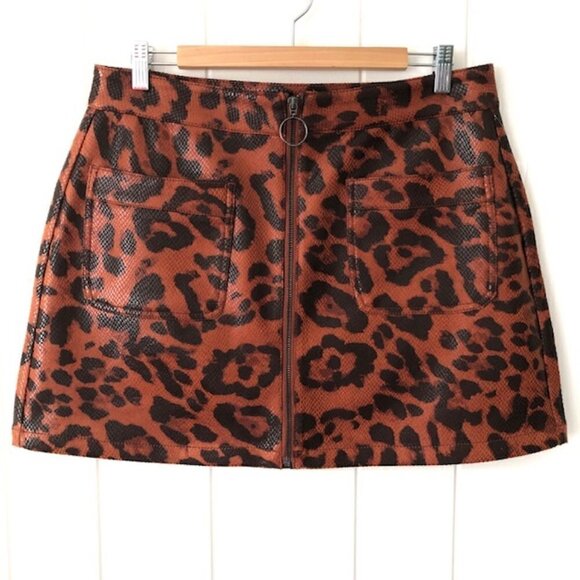 OAT Womens Leopard Print Zip Front Mini Skirt Size 31 - Picture 2 of 8